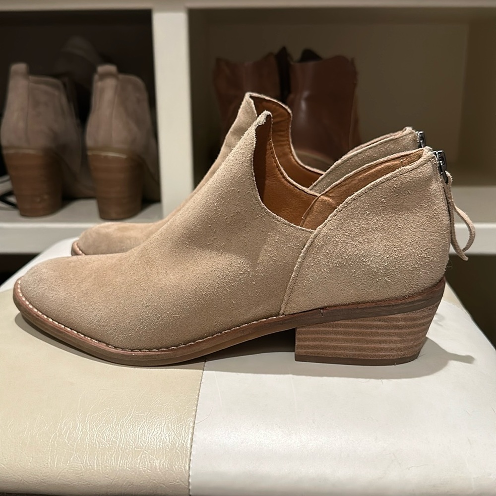 Lucky Brand Dune Booties